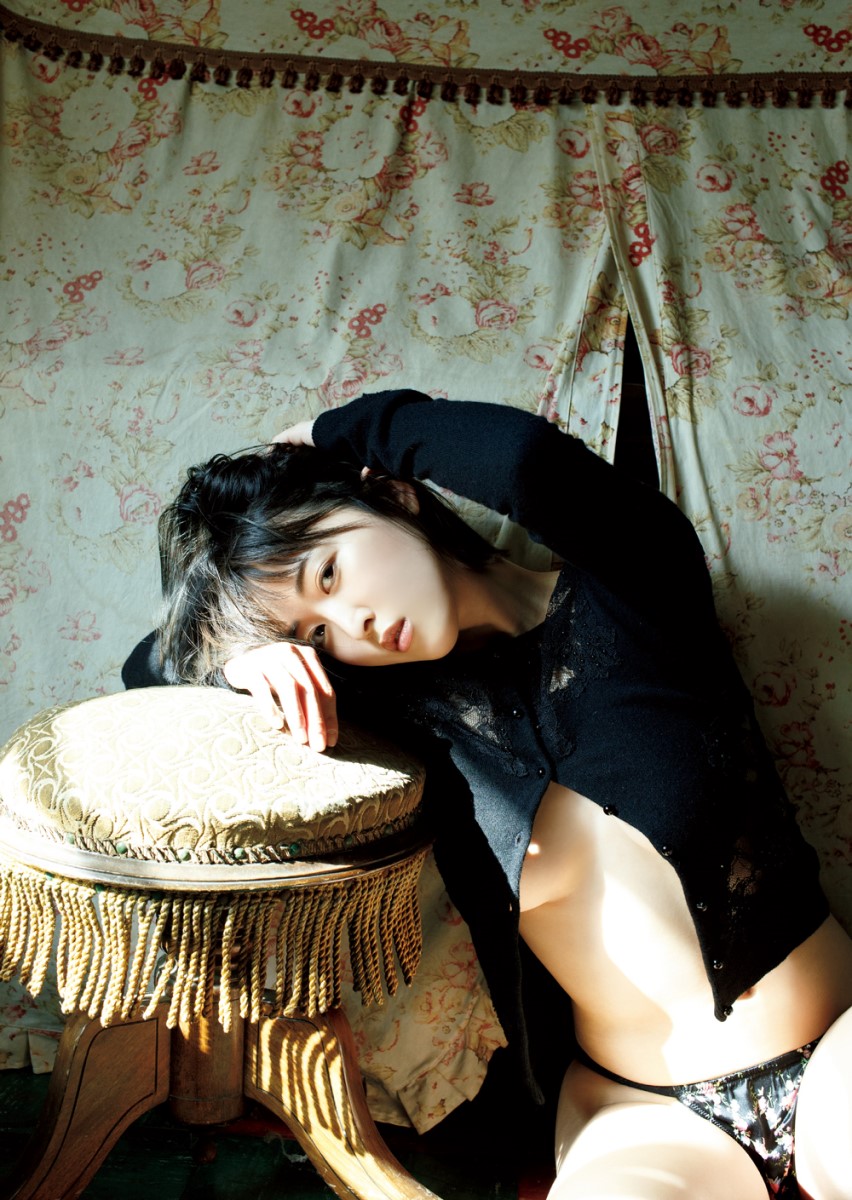 【画像・写真】ランジェリー姿で魅せる“決意” 女優転身・忍野さらが完璧美ボディーを披露