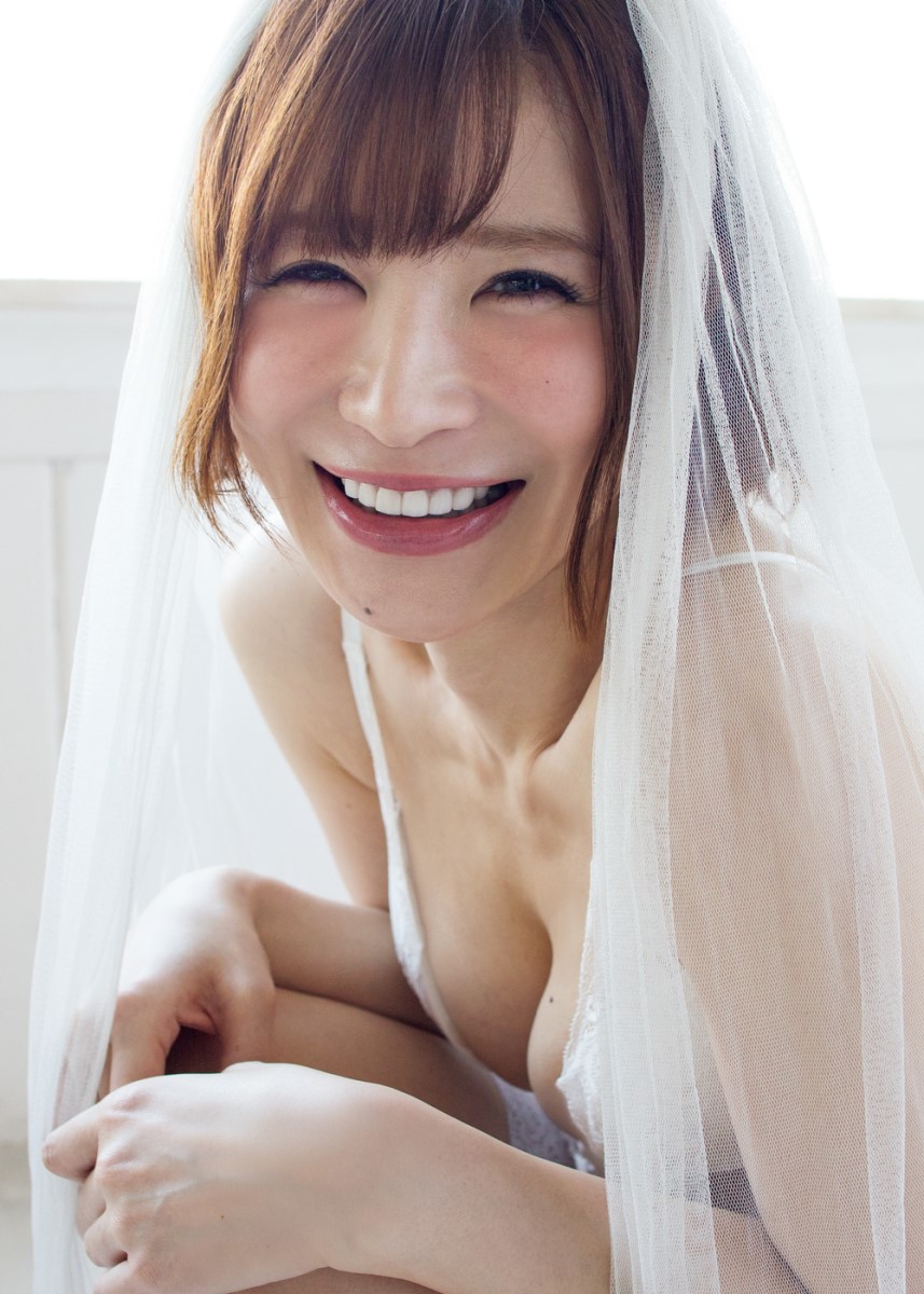 【画像・写真】ミニグラ池本&Hカップ舞子 現役学生コンビが魅せるセクシー&キュート
