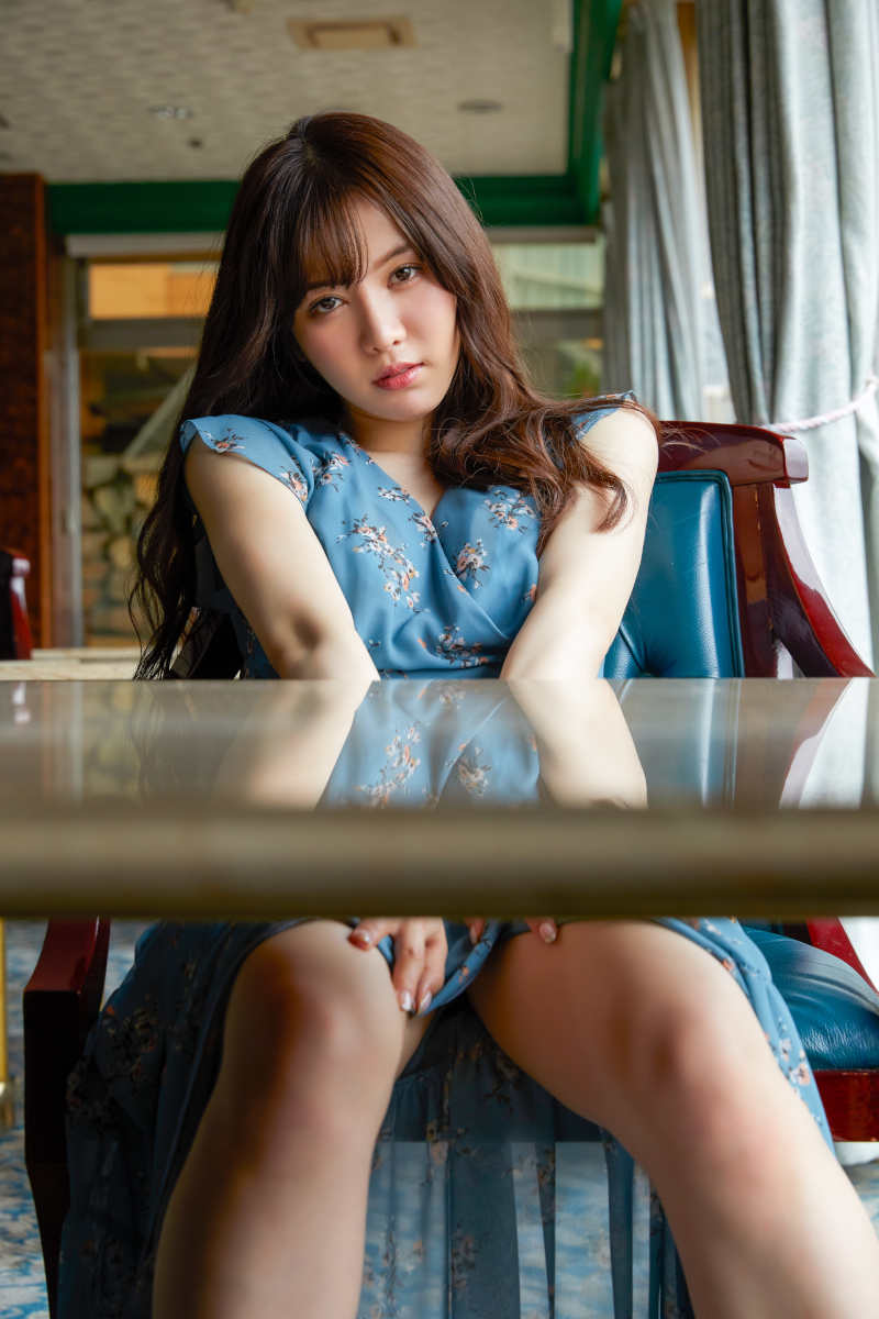 【画像・写真】“お姫様系” Gカップ・燈舞羽　ゴージャスボディーを限界露出デビュー！