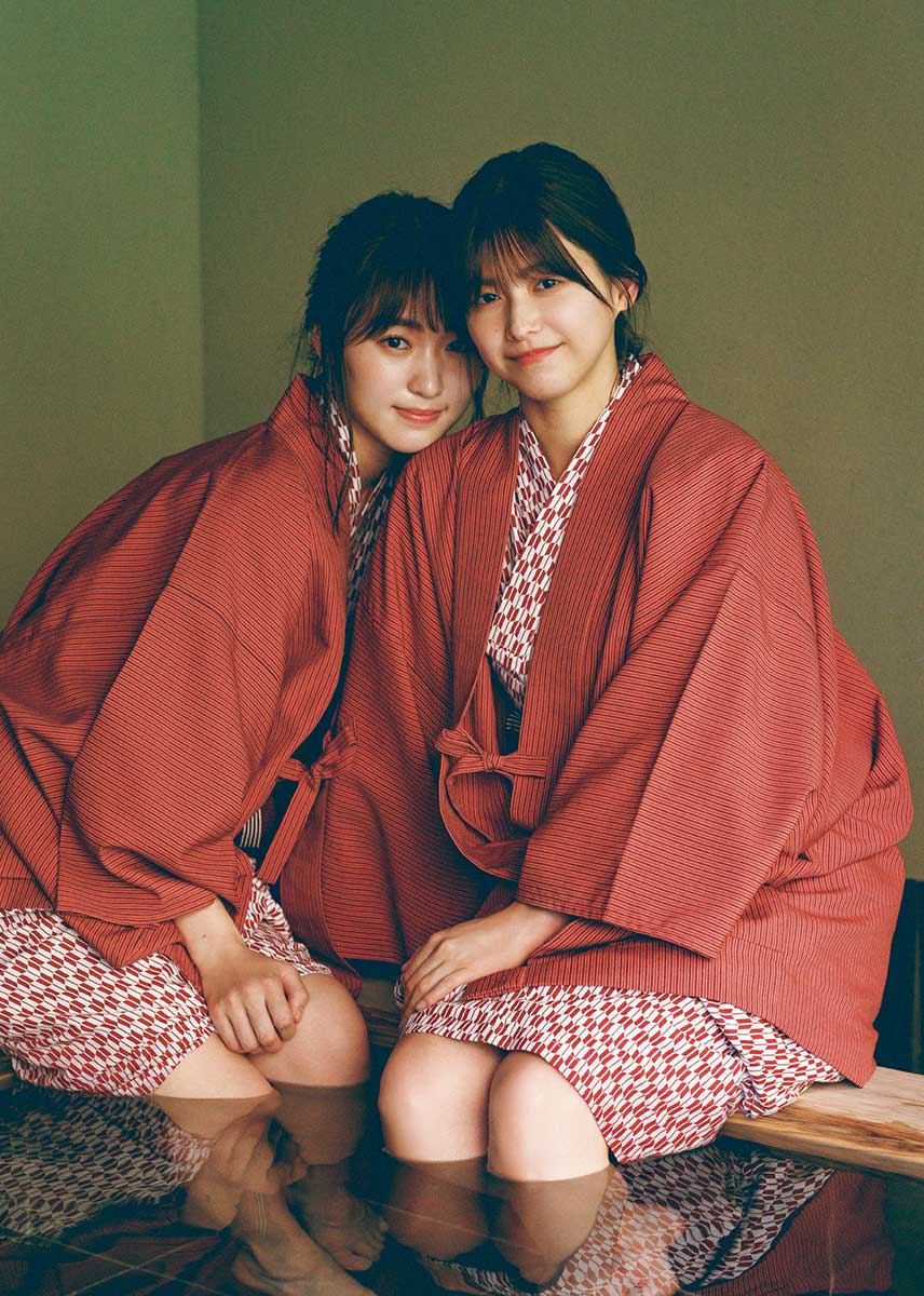 渡邉理佐（右）、菅井友香