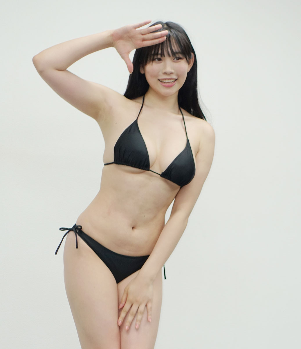 DVD発売記念イベントに登場した篠見星奈