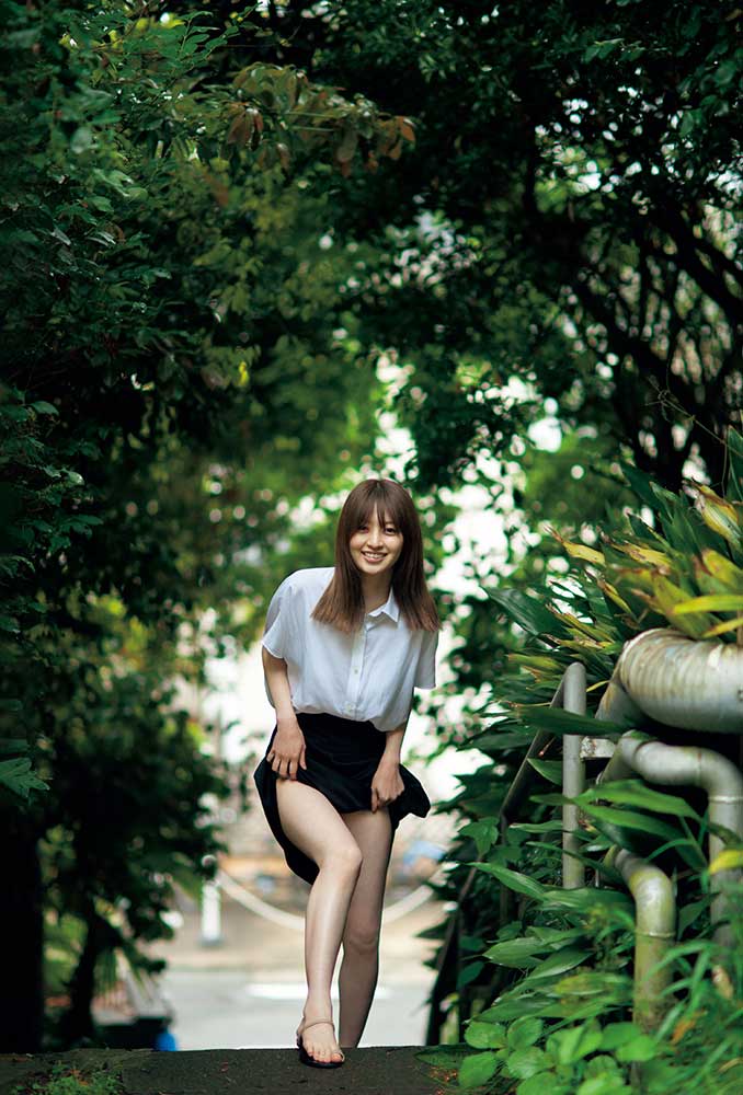 【画像・写真】アダルトな志田音々のセクシー全開!ふんわり美バストを大胆披露
