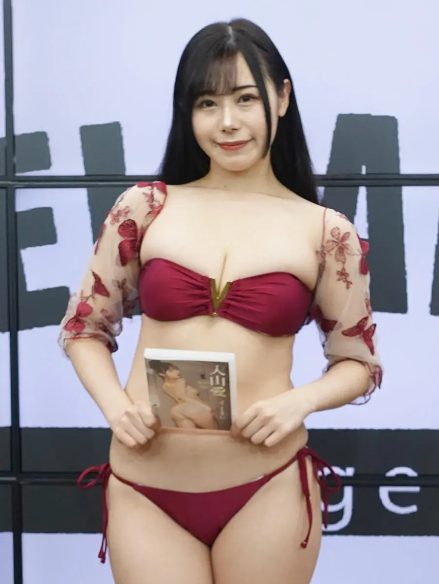 【画像・写真】G乳×104センチ爆尻・入山愛 “オトナセクシー”な最新DVD「キャミソールのままベッドに…」