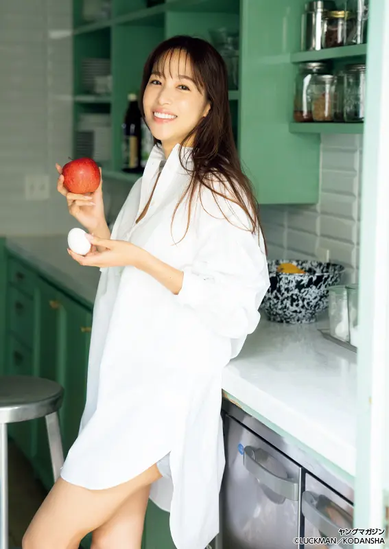 【画像・写真】極上スタイルの最強美女・斉藤里奈 可憐にセクシーに胸キュンショットを連発