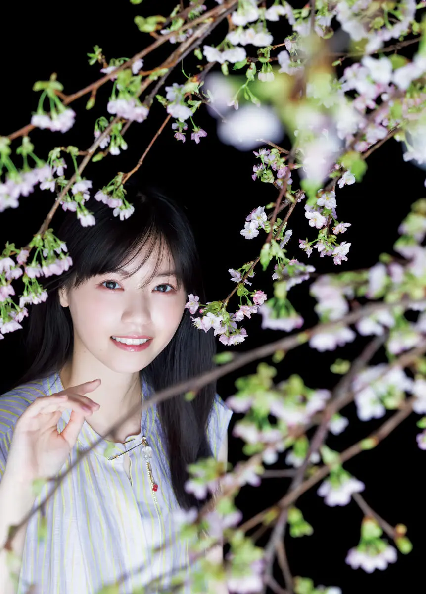 【画像・写真】西野七瀬　「シン・仮面ライダー」公開記念で蜂モチーフの可愛すぎるグラビア披露