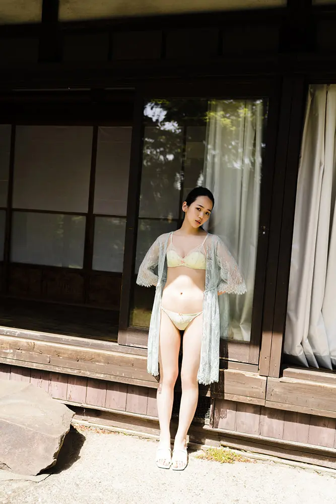 【画像・写真】「叱り系ライバー」倉田ヨーコ　リスナーと“作り上げた”初写真集をリリース「見せたことのない表情が詰まってる」