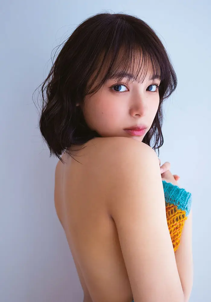 【画像・写真】スレンダーボディー・足立梨花 洗練されたオトナの色気を発散