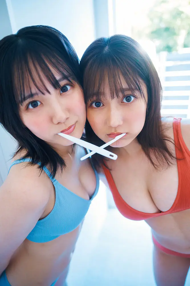 【画像・写真】最強ビジュ爆発 “キセキの双子” 森ふう花&柊きき ぷるんと美乳&極上くびれを大胆披露