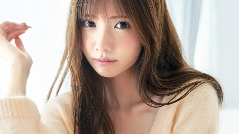 【画像・写真】最強美形カリスマ降臨!汐見まとい 超ハイスペ女子がふんわり美バストで魅了