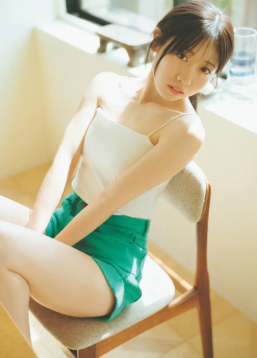 【画像・写真】“満を持して”登場!爆美乳ルーキー・榎原依那 衝撃のダイナミックボディーを完全開放
