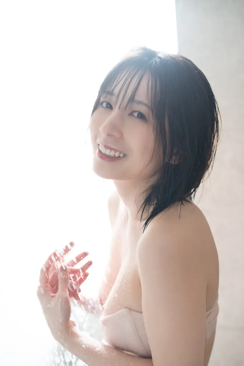 【画像・写真】オトナの色気を発散セクシーカット♡元AKB・佐々木優佳里 写真集発売記念イベントを8・17に開催！