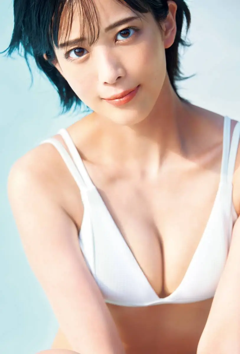 【画像・写真】「ばりやわとんこつ」のばりエロポーズ♡新谷あやか ドキドキ沖縄デートで大胆開放