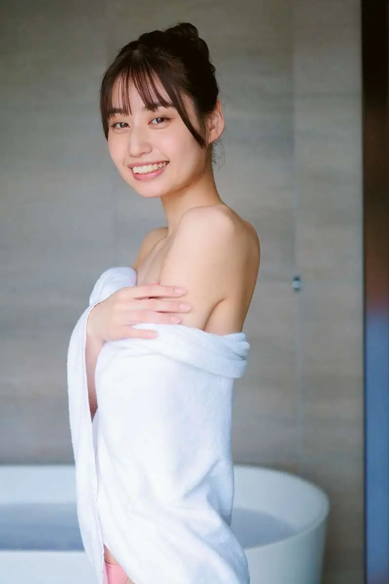 【画像・写真】【画像・写真3枚目】「恥ずかしさMAX」の先に…♡安陪恭加　ベッドに咲いた蒼の華