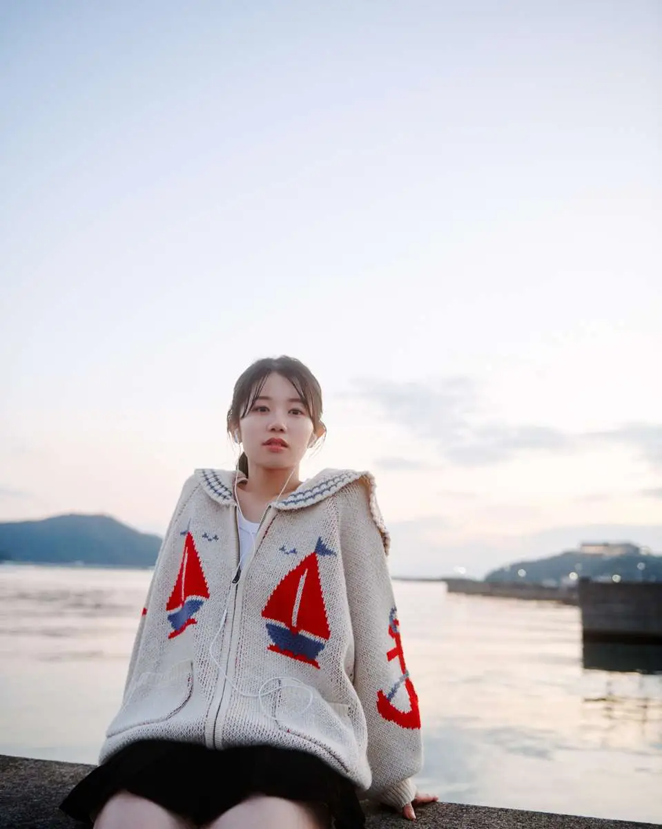 【画像・写真】真っ赤っかな水着が映える♡正鋳真優