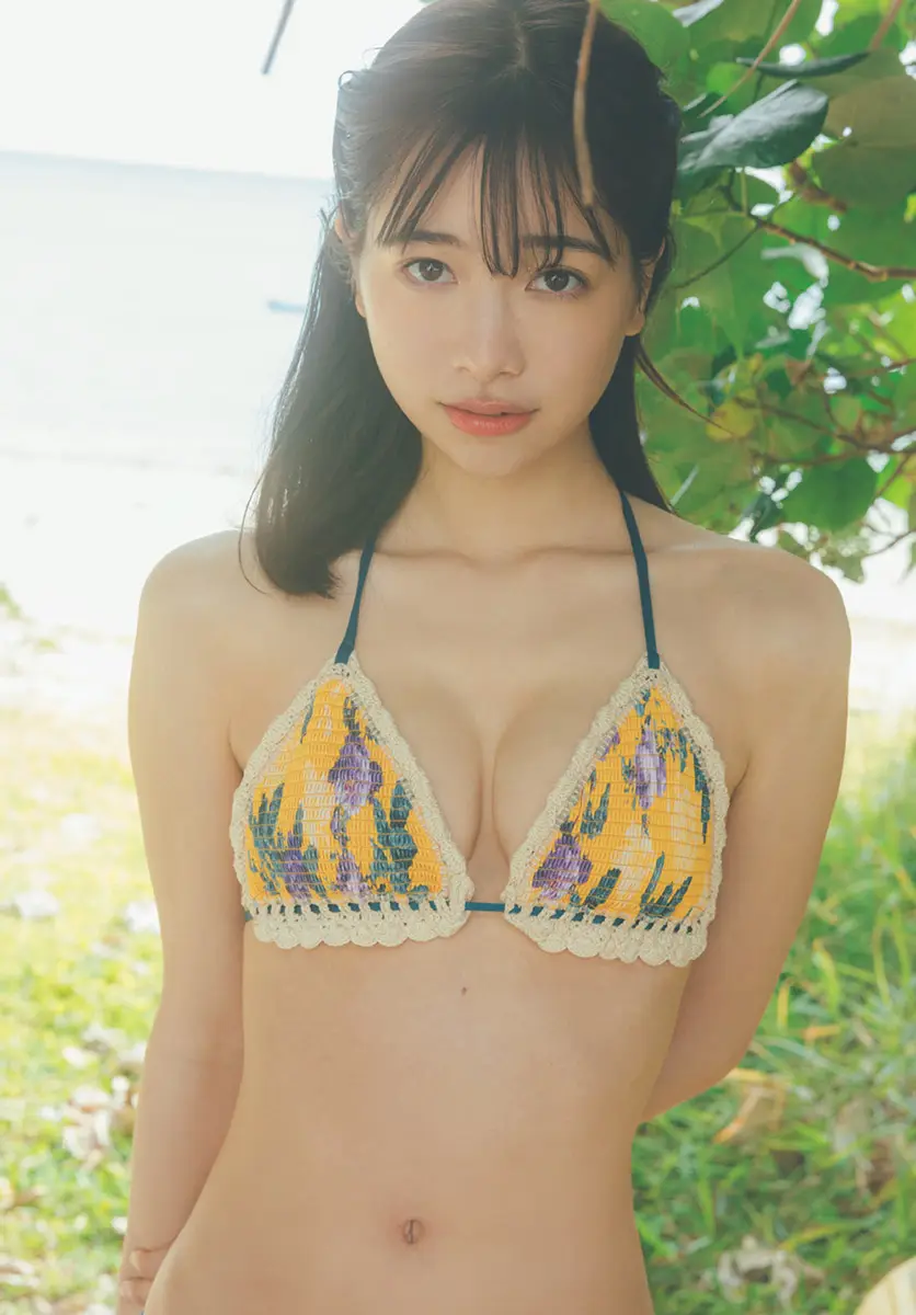【画像・写真】重力フル無視の美爆乳♡髙野真央 グラビア界衝撃の破壊的バストで超接近