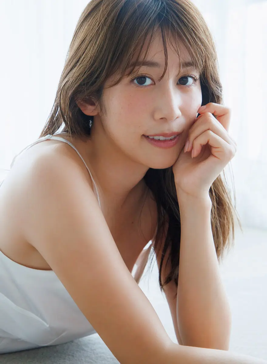 【画像・写真】【画像・写真①】中川安奈 ©菊地泰久／集英社
