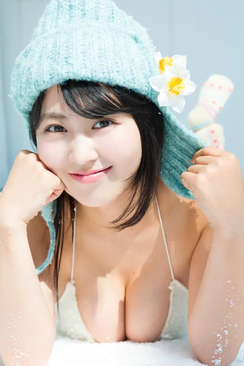 【画像・写真】マシュマロバストと365日♡福井梨莉華　ビキニからぷるん…グラマラスボディーに癒やされて