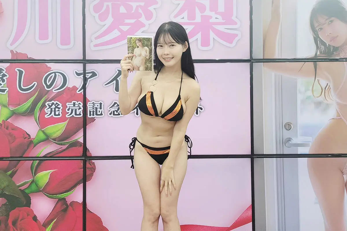 【画像・写真】「愛しのアイリ」は、ぬるっとテカっと、ギュッとくる♡白川愛梨　過去イチ仕上げの黄金ボディにＫＯされた