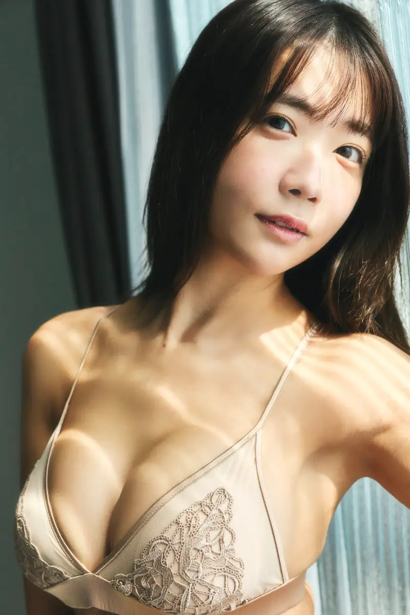 【画像・写真】ノーブラぽちっと⁈ ♡天羽希純　“令和最強コンプラ女”の限界突破ボディ