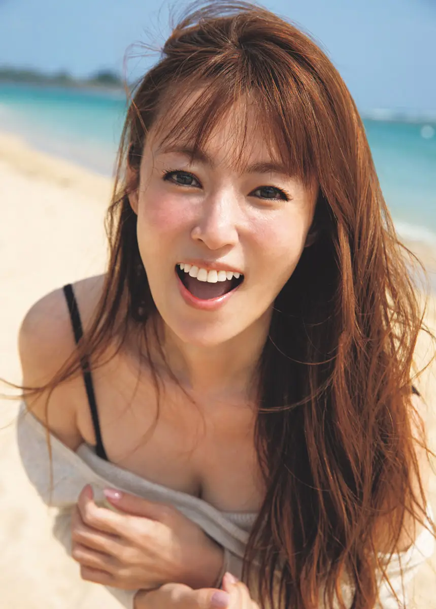 【画像・写真】【画像・写真①】深田恭子 ©アンディ・チャオ／集英社
