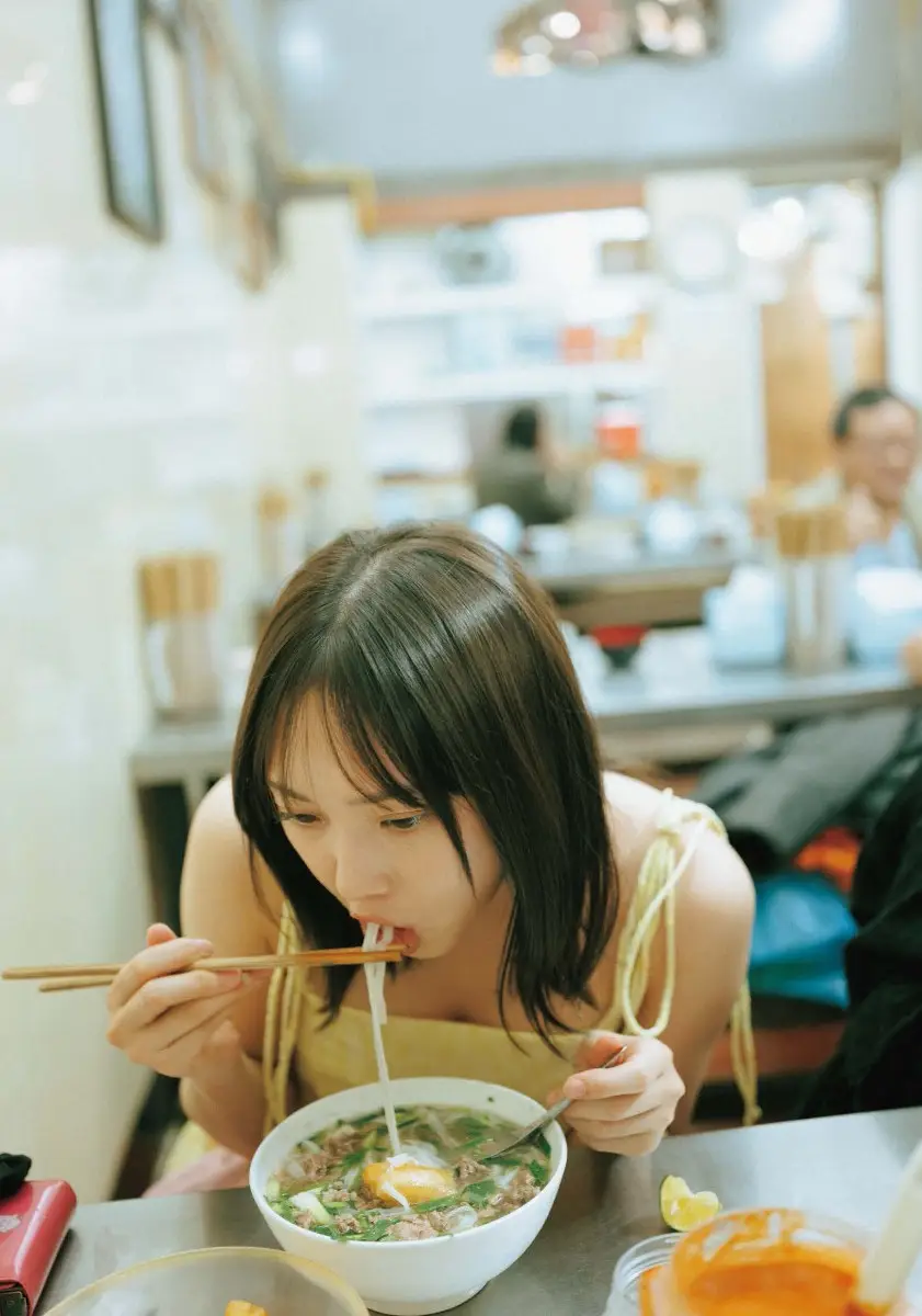 【画像・写真】ポロリしそうな美乳のドキドキ感♡木﨑ゆりあ　色気が増した成熟ボディー