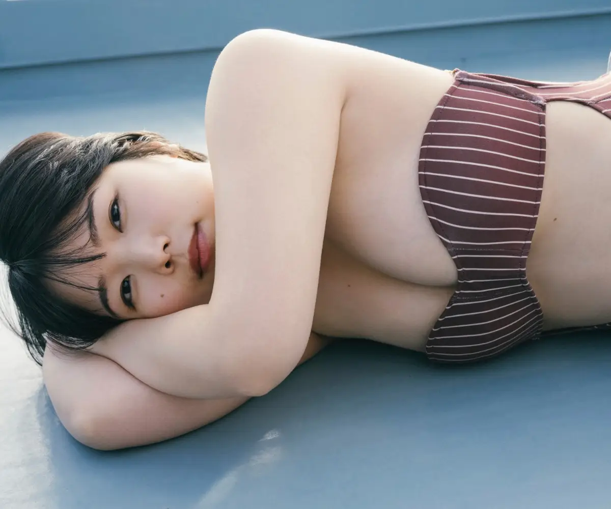 【画像・写真】朝風呂で禁断“美しき丸み”♡すみれch　重力すら味方？エモいのぞき見感