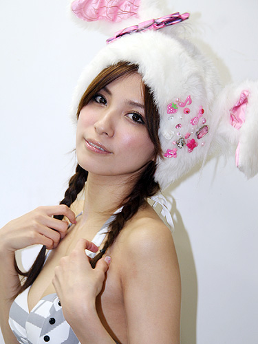 【画像・写真】戸田れい　風吹くたびにポロリ「出し放題でした」