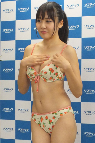 保坂マリ