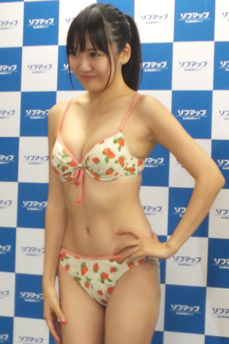 保坂マリ