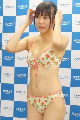 保坂マリ