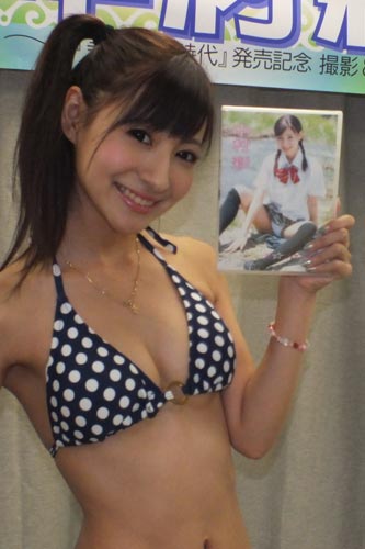 【画像・写真】小柄な「美☆少女」中村彩　スク水から谷間チラ見せでドキドキ