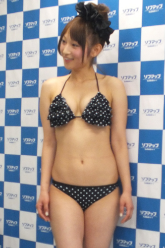 野崎亜里沙