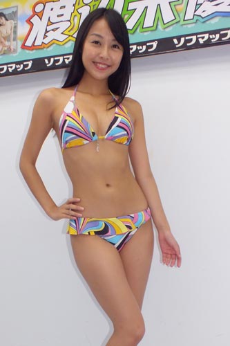 【画像・写真】大人になった渡辺未優 濡れた髪、肌を滴る水滴、そして良型Dカップ