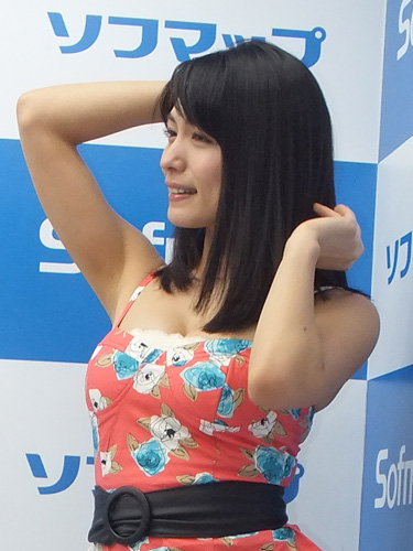 川村ゆきえ