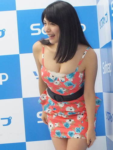 川村ゆきえ