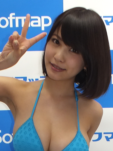 【画像・写真】岸明日香 「ふかふか」90センチG乳がぷるんぷるん