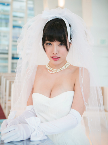 【画像・写真】石原さとみ似の今野杏南 ウエディングドレスからF乳ポロン