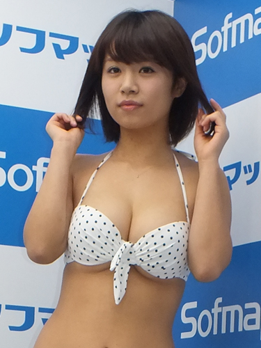 【画像・写真】菜乃花 自慢のHカップバスト「めっちゃポロってました」
