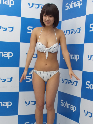 【画像・写真】菜乃花 自慢のHカップバスト「めっちゃポロってました」